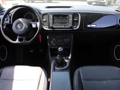 Used 2013 Volkswagen Beetle 2.5 FWD image 12