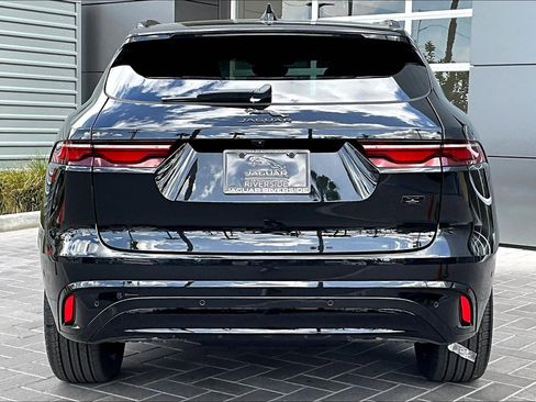 New 2026 Jaguar F-PACE R-Dynamic S image 4