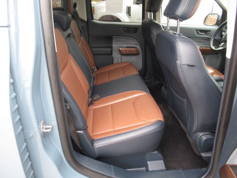 Used 2022 Ford Maverick Lariat w/ Lariat Luxury Package image 9