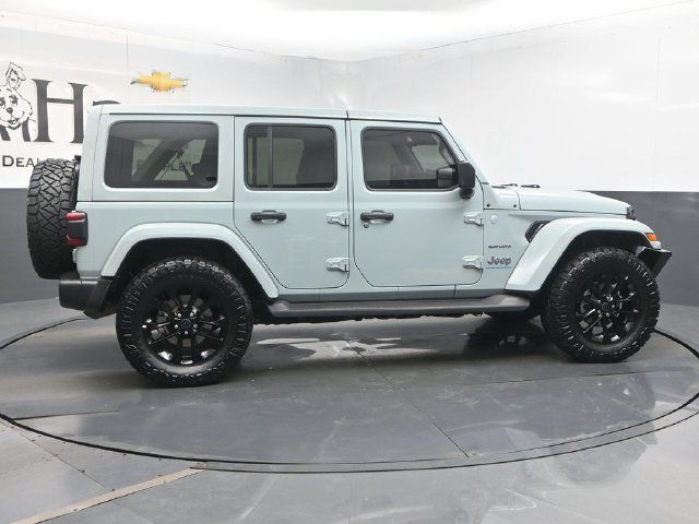 Used 2024 Jeep Wrangler Unlimited Sahara w/ Technology Group AWD/4WD image 42