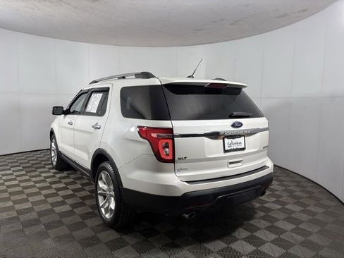 Used 2014 Ford Explorer XLT w/ Equipment Group 201A image 3