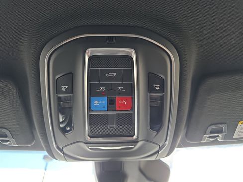 Used 2021 Jeep Grand Cherokee L Laredo image 31