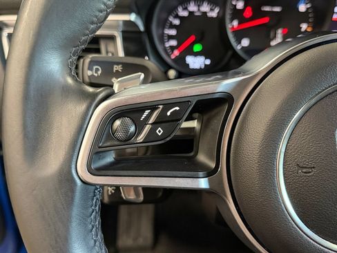 Used 2017 Porsche Macan AWD/4WD image 32