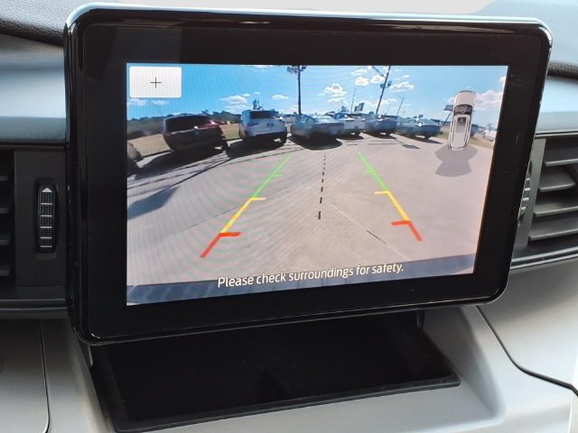 Used 2023 Ford Explorer XLT AWD/4WD image 10