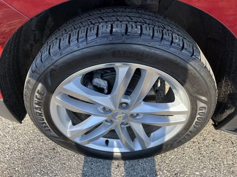 Used 2019 Chevrolet Equinox LT w/ Lights and Bright Package image 9