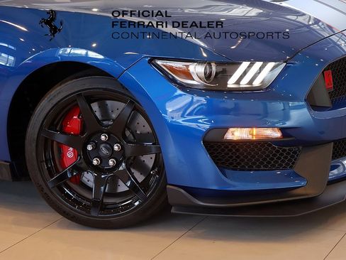 Used 2017 Ford Mustang Shelby GT350R w/ GT350R Equipment Group 920A image 9