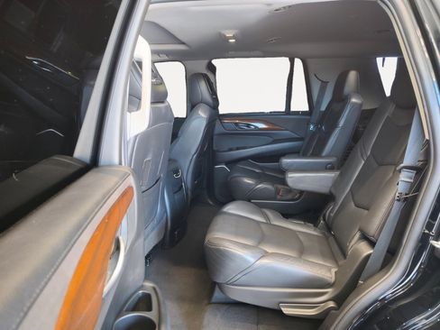 Used 2018 Cadillac Escalade Luxury w/ LPO, Radiant Package RWD image 26