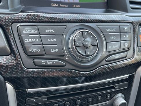 Used 2019 Nissan Pathfinder SL image 42