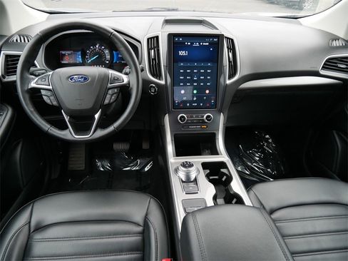 Certified 2023 Ford Edge SEL image 13