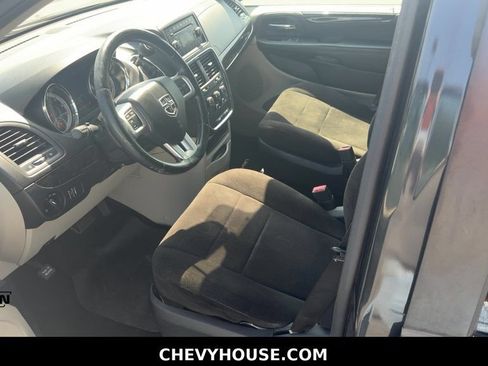 Used 2012 Dodge Grand Caravan SE FWD image 6