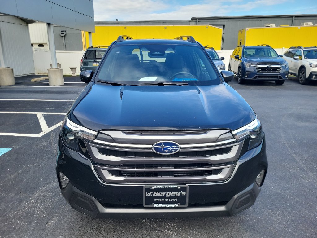 Used 2025 Subaru Forester Premium w/ Convenience Package #1 AWD/4WD image 7