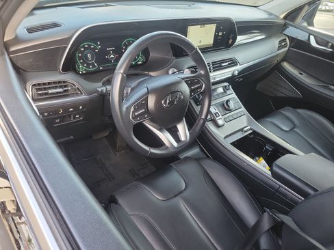 Used 2022 Hyundai Palisade Limited FWD image 6