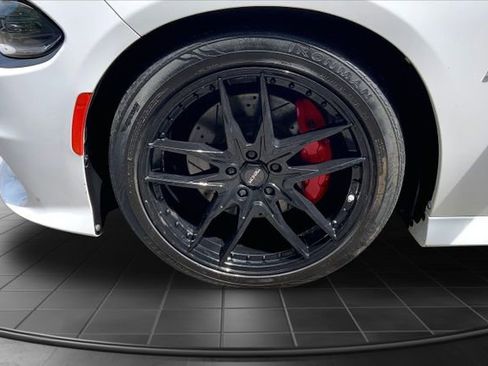 Used 2022 Dodge Charger Scat Pack RWD image 14