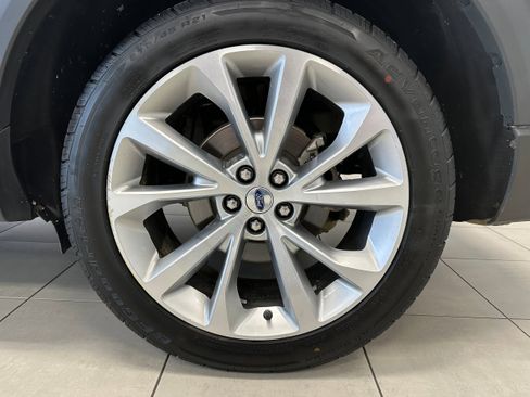 Used 2022 Ford Explorer Platinum w/ Equipment Group 601A image 8