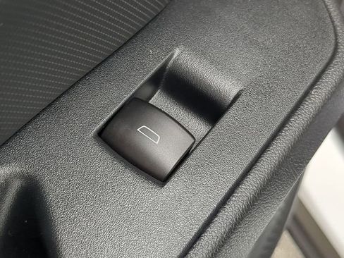 New 2026 Chevrolet Equinox EV LT FWD image 36