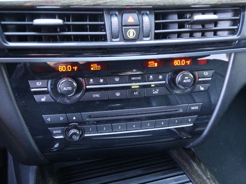 Used 2015 BMW X5 xDrive50i image 26