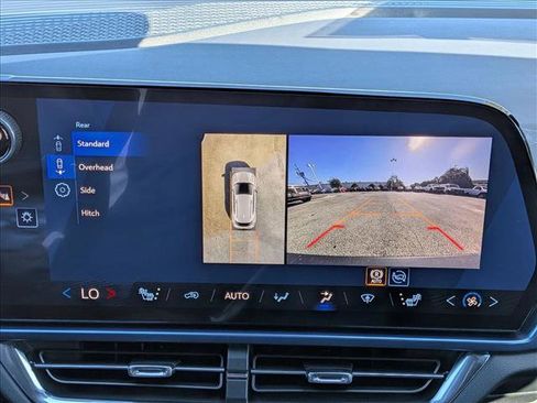 New 2026 Chevrolet Equinox EV LT image 12