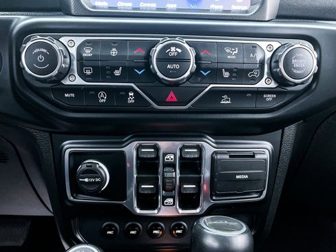 Used 2022 Jeep Gladiator Overland w/ Popular Equipment Package image 25