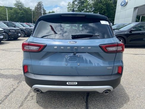 New 2025 Ford Escape SE image 4