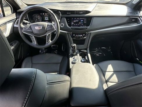 Certified 2023 Cadillac XT5 Sportv w/ Technology Package image 16