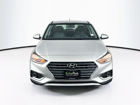 Used 2021 Hyundai Accent SEL FWD image 2