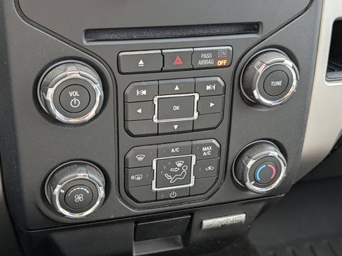 Used 2014 Ford F150 XLT w/ Equipment Group 302A Luxury AWD/4WD image 26