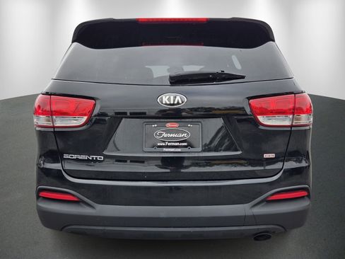 Used 2017 Kia Sorento L image 6