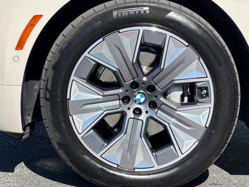 Used 2026 BMW iX xDrive45 AWD/4WD image 39