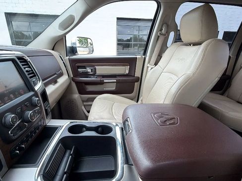 Used 2016 RAM 1500 Laramie AWD/4WD image 28