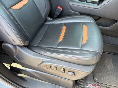 Used 2024 GMC Sierra 2500 AT4 w/ Technology Package AWD/4WD image 26