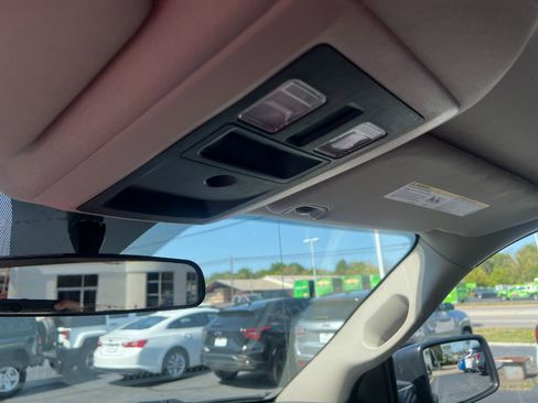 Used 2017 RAM 1500 Tradesman w/ Power & Remote Entry Group image 39