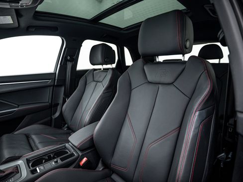 Certified 2025 Audi Q3 2.0T Premium Plus w/ Premium Plus Package image 16