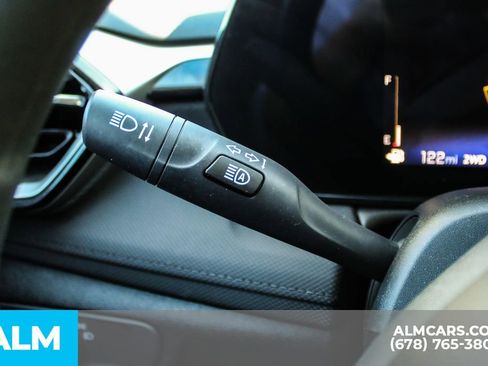 Used 2025 Chevrolet TrailBlazer LT image 30