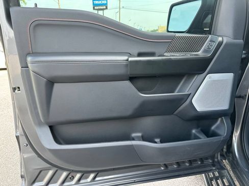 Used 2025 Ford F150 Raptor AWD/4WD image 27