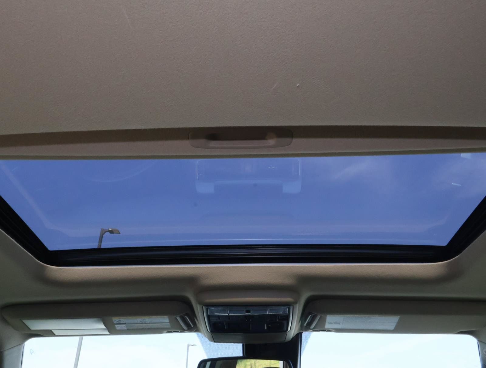 Used 2021 Toyota 4Runner SR5 Premium w/ Moonroof Package AWD/4WD image 13