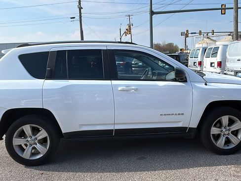 Used 2016 Jeep Compass Sport w/ Power Value Group image 5