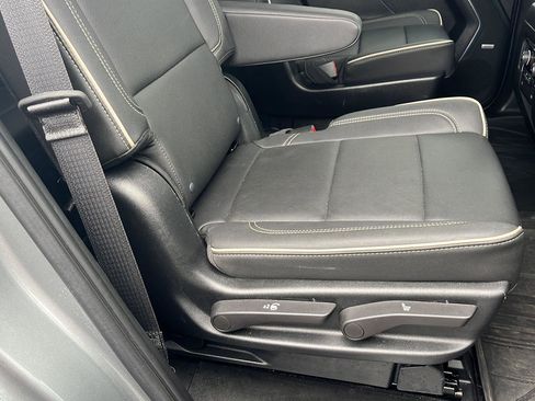 Used 2023 Chevrolet Tahoe Premier w/ Premium Package 2 image 30