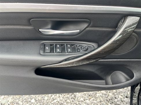 Used 2018 BMW 430i Convertible image 19