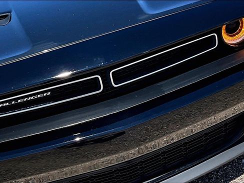 Used 2023 Dodge Challenger SXT RWD image 27