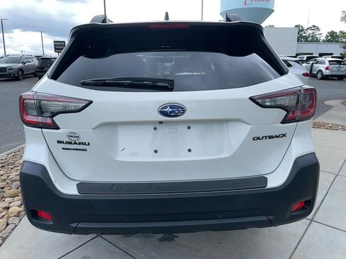 Certified 2024 Subaru Outback Onyx Edition AWD/4WD image 3