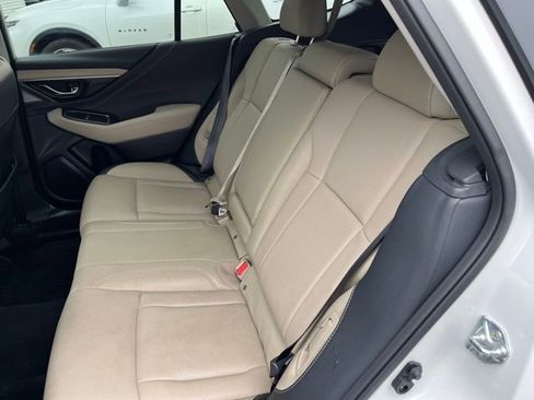 Used 2022 Subaru Outback Limited image 18