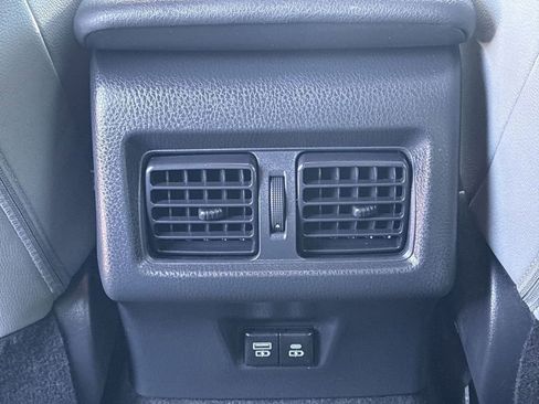 Used 2025 Toyota Camry SE w/ Convenience Package FWD image 14