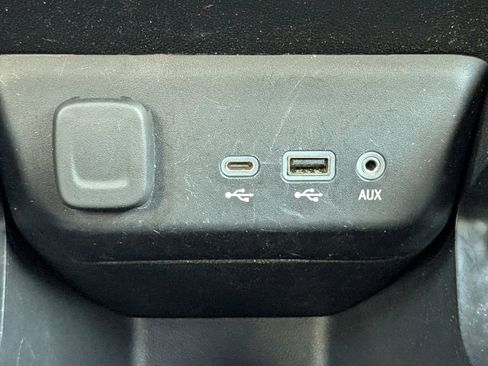 Used 2023 Chevrolet TrailBlazer RS image 23