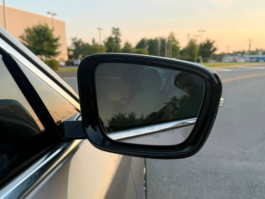 Used 2017 BMW 530i RWD image 17