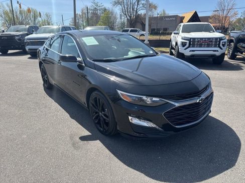 Used 2024 Chevrolet Malibu LT w/ Midnight Edition FWD image 7