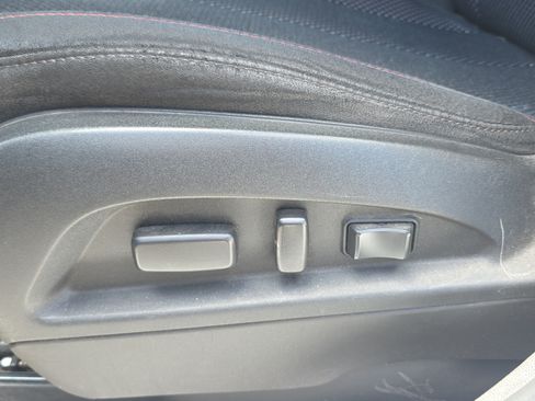 Used 2017 GMC Terrain SLE FWD image 23