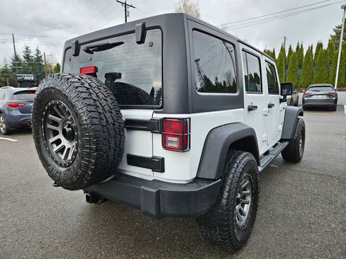 Used 2017 Jeep Wrangler Unlimited Sport w/ Max Tow Package image 4