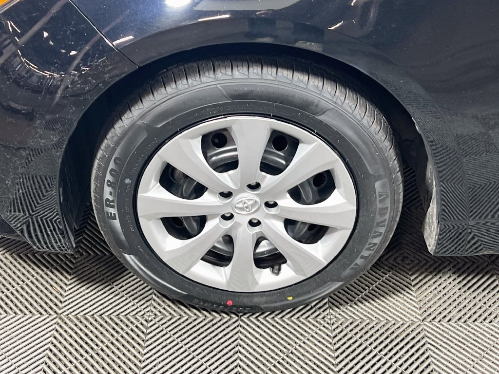 Certified 2024 Toyota Corolla LE FWD image 27