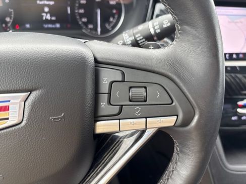 Used 2025 Cadillac XT6 Premium Luxury AWD/4WD image 12