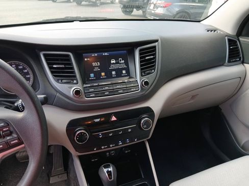 Used 2018 Hyundai Tucson SEL FWD image 20